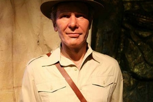 Harrison Ford interpretando a Indiana Jones.