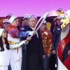 Vladimir Putin enciende la antorcha olímpica 